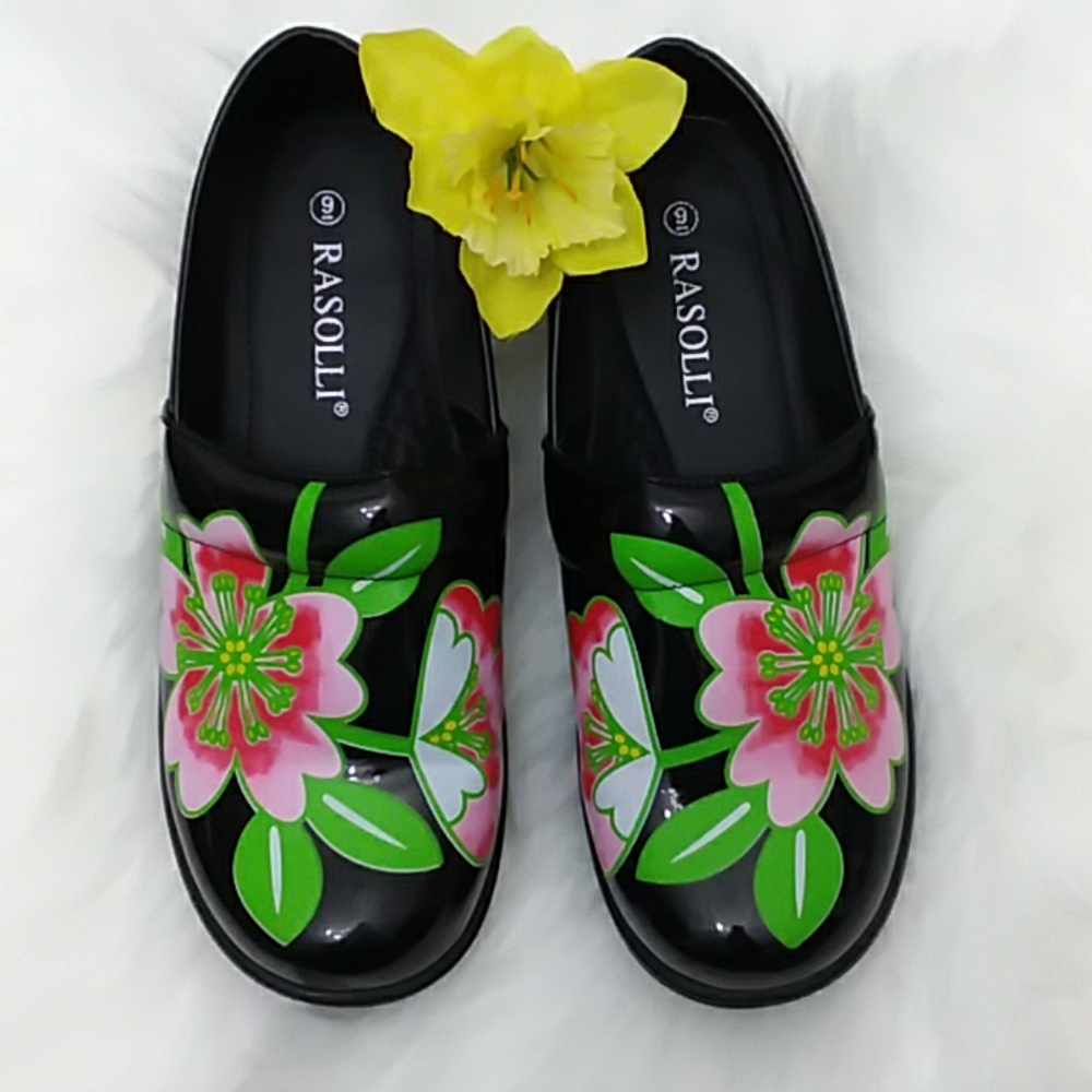 RASOLLI 9 ARTSY PATENT RUBBER TOP